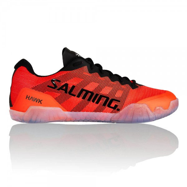 Die neuen Salming Hawk Handballschuhe in rot-orange